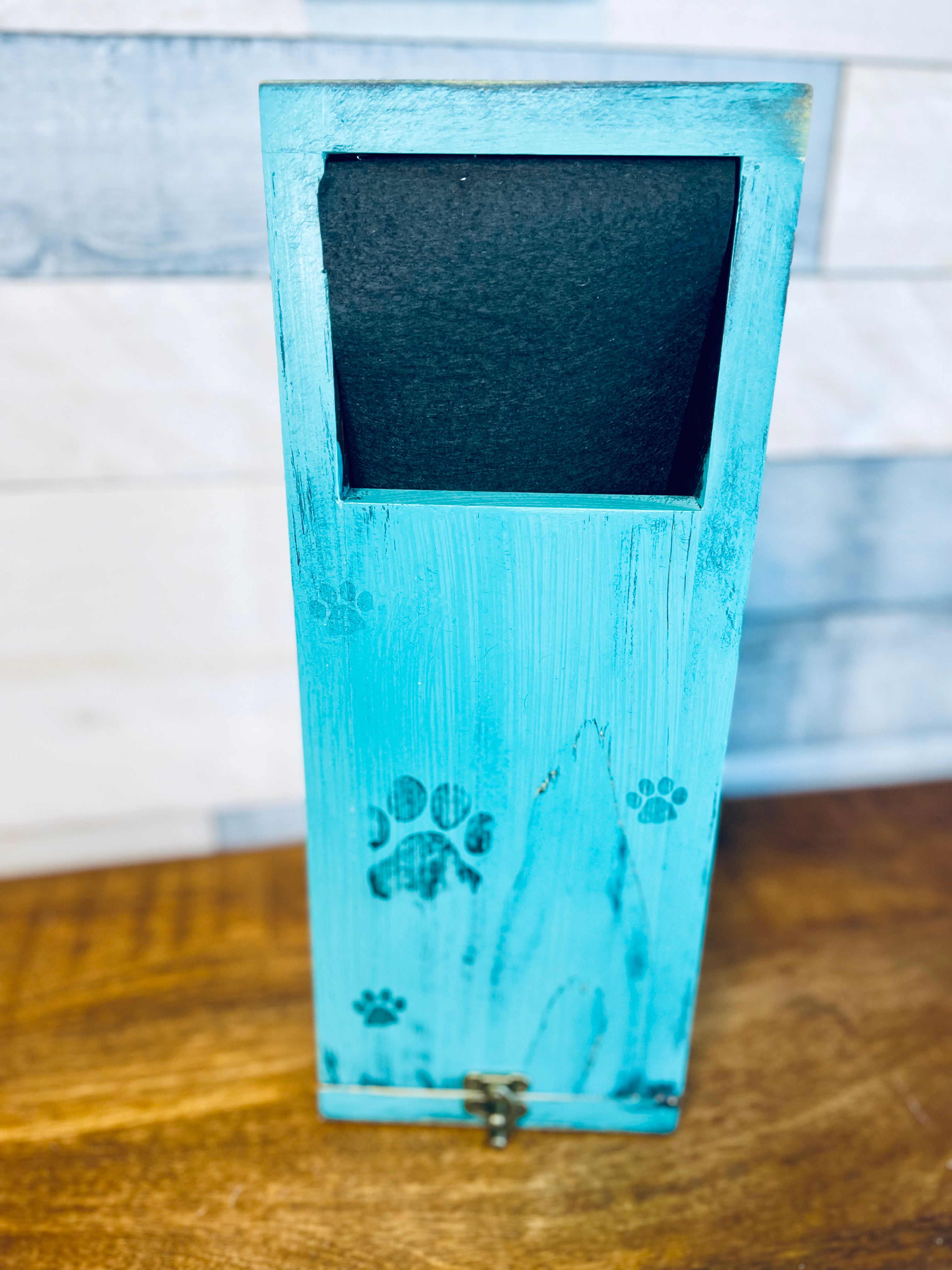 Dog Poop Receptacle (Seafoam Green and Black)